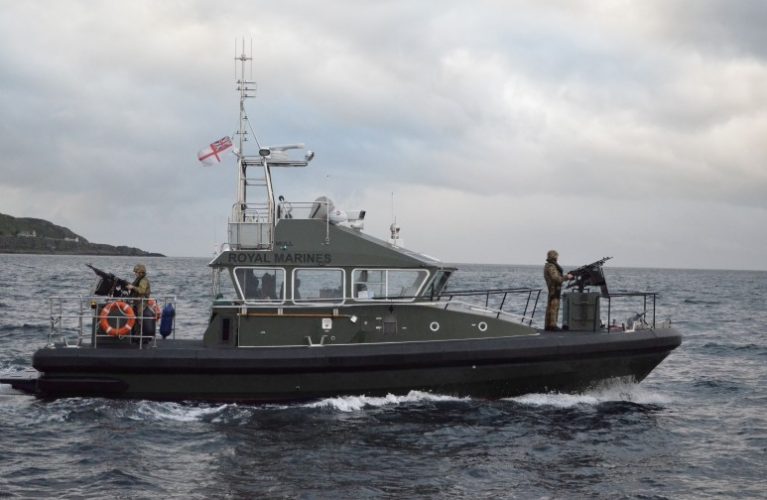 Катер 15 человек. Le p29 Patrol Boat.. Катер 15 метров. Катер Архангел. Лодка патрульный 4.